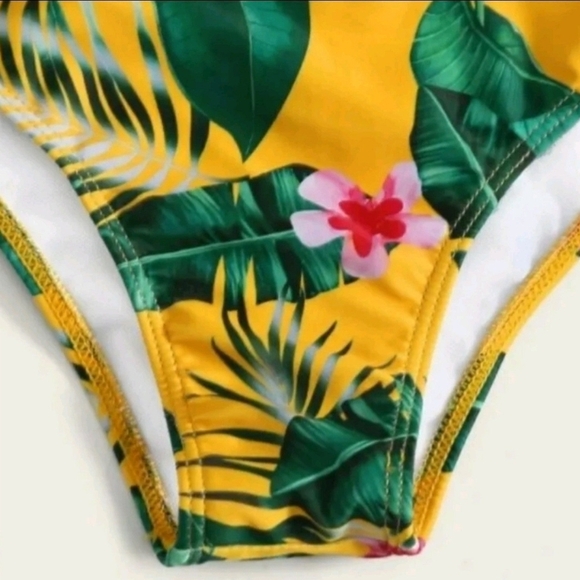 NEW Yellow Ruffle Bikini Top with Floral Bottom - Picture 5 of 12